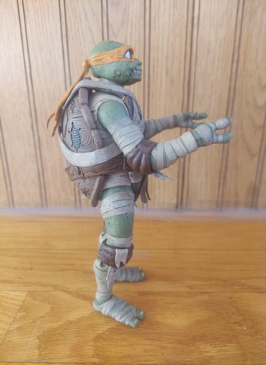 NECA Teenage Mutant Ninja Turtles/Universal Monsters: Michaelangelo As The Mummy