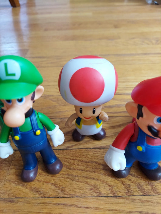 Super Mario Bros. Figures (4