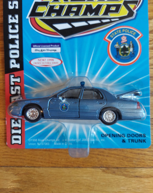 Road Champs: Police Series (1998) - Maine State Police - Ford Crown Victoria