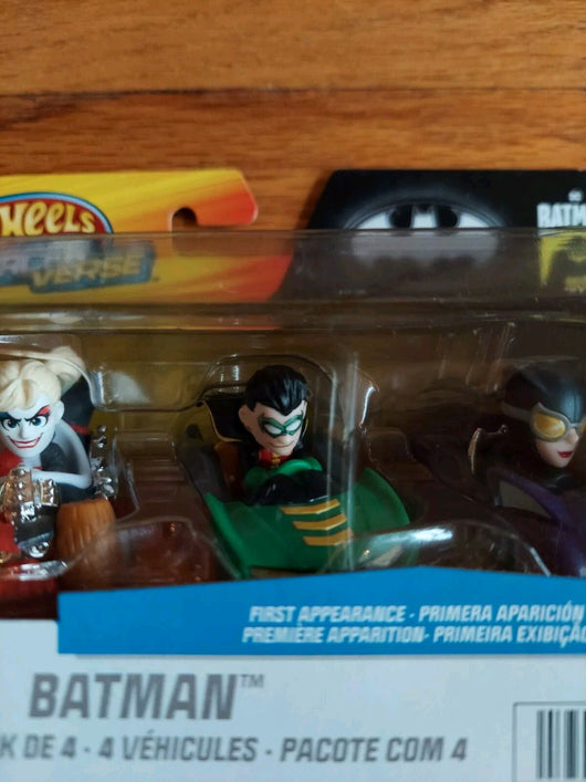 Hotwheels Racer Verse: Batman (4 Pack) - Batman Harley Quinn, Robin, Catwoman