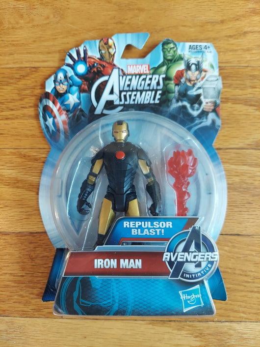 Marvel Avengers Assemble (2014) - Iron Man (Black & Gold Suit) - Repulsor Blast