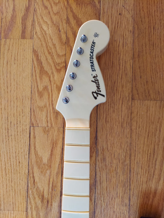 Harmonix Wired Fender Stratocaster Guitar For Xbox 360 W/Strap, Fast Shipping!