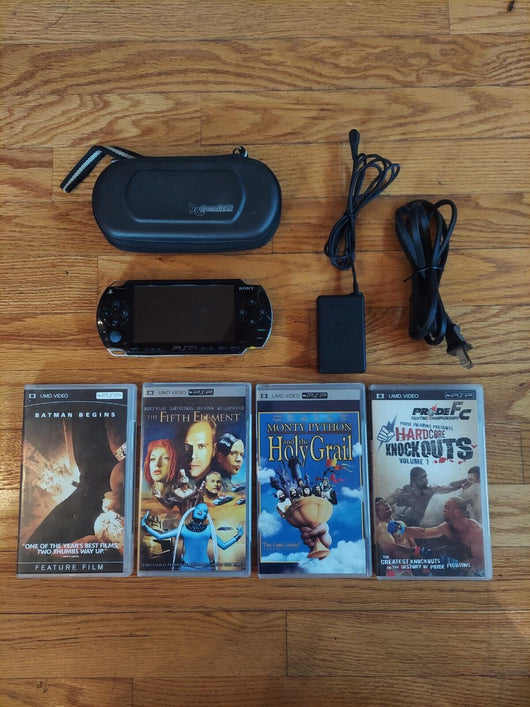 PSP 1001 W/Charger, 32MB Memory Card, Case, 4 UMD Movies, Works, Fast Shipping