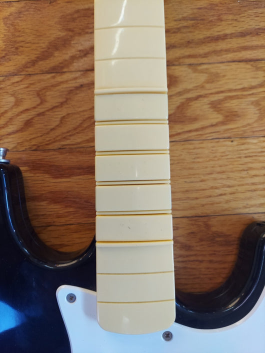 Harmonix Rock Band Wired Fender Stratocaster Guitar Xbox 360 W/Strap & Rock Band