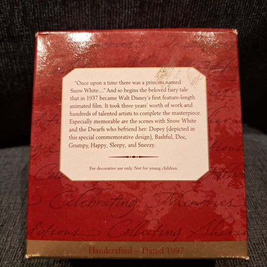 Hallmark Keepsake Ornament Disney Snow White Enchanted Memories Series 1998 - Retro Daddy Gaming